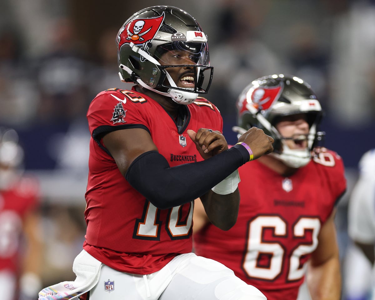 Bucky Irving faz uma arruaça enquanto os Buccaneers surpreendem os Cowboys na primeira vitória da temporada
