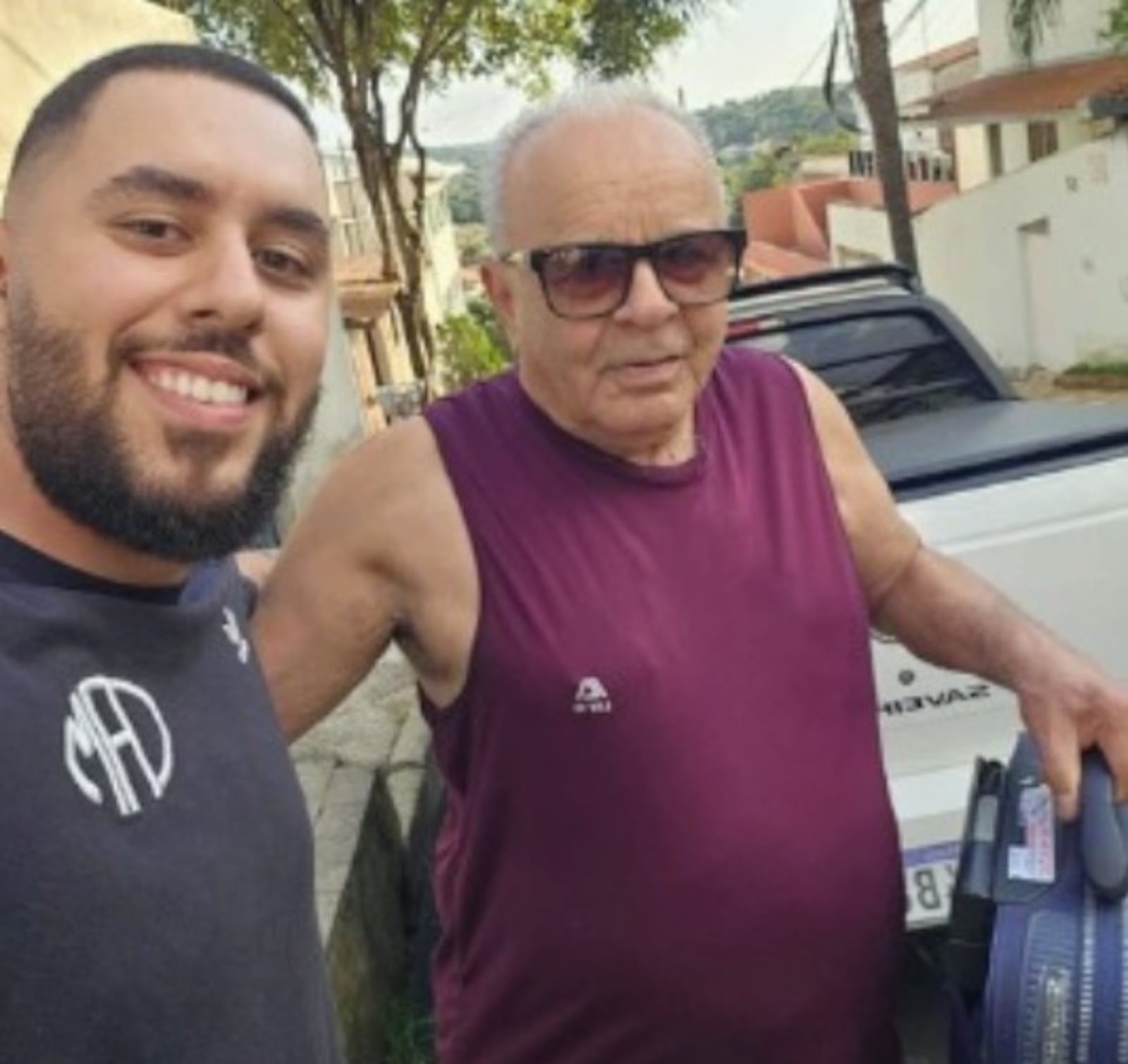 Motorista levou a mala até a casa do aposentado Reprodução/ACERVO PESSOAL