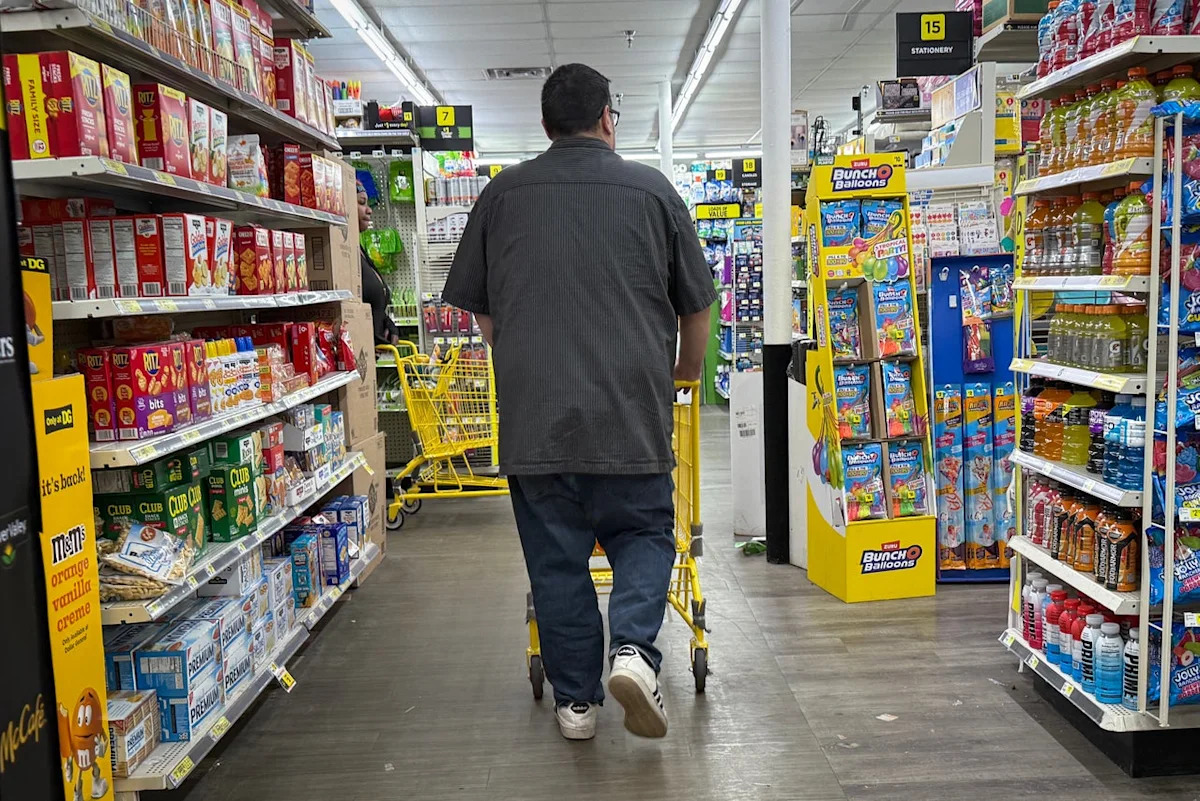 A Dollar General foi processada pela FTC e por 20 estados por cobrar demais aos clientes no caixa