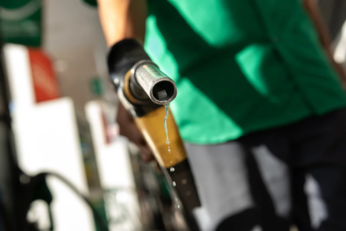 Redução no preço da gasolina no DF depende de distribuidoras, diz sindicato