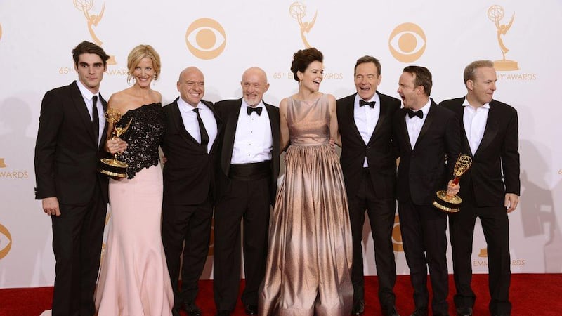 Bryan Cranston lidera homenagens ao co-estrela de Breaking Bad RJ Mitte: 'Vou sentir sua falta, filho'