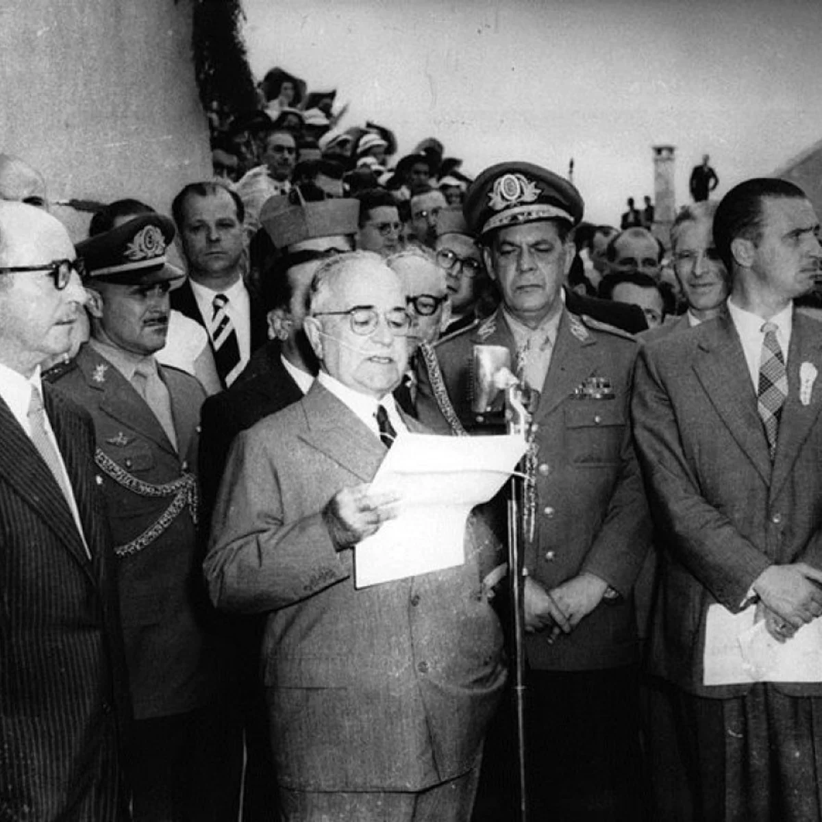 Distrito da Confusão (Crônicas de Odylo Costa, filho)