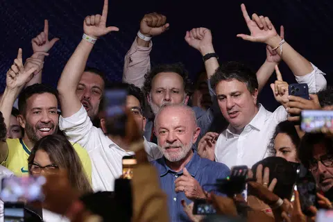 Eleições no Brasil: Lula, o gigante político do país, desafia o passar do tempo