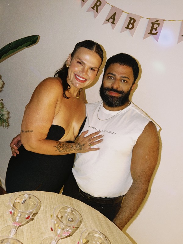 De ultradecote, Thais Carla mostra fotos da festa de 35 anos: 'Do jeitinho que eu queria'