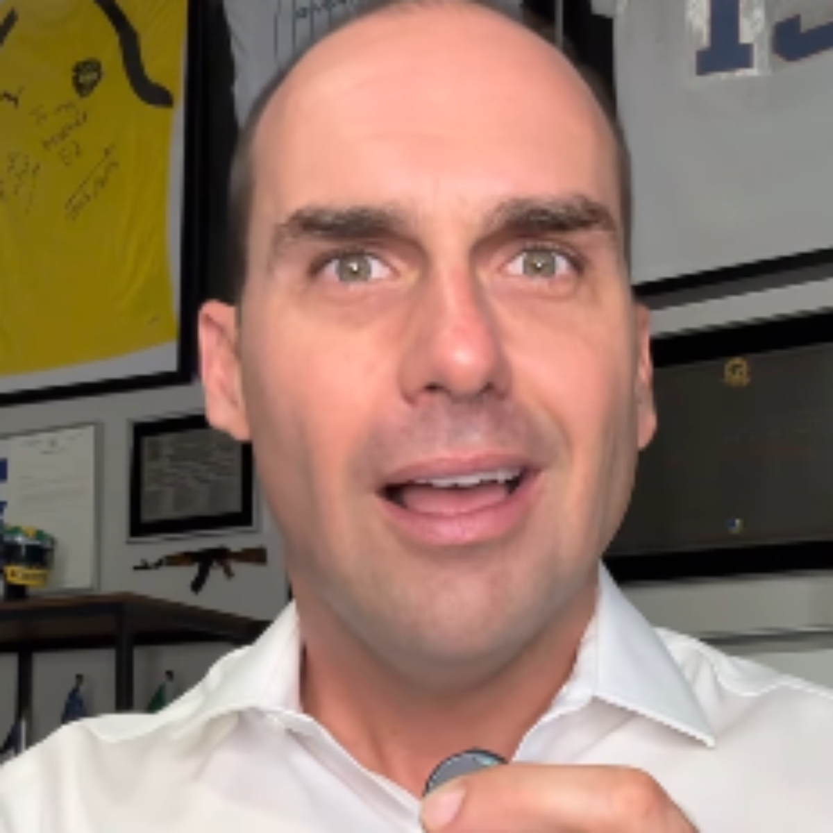 Qual crime Eduardo Bolsonaro cometeu e por que Moraes mandou prendê-lo?